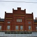 Das Bahnhofsgebäude von Rathenow ist ein Backsteinbau, wie so viele Häuser im Havelland.