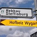 und so geht es weiter...Container um Container...und ich sehe plötzlich diese Schilder...der Kafi lockt...