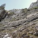 Abstieg gesichert mit Drahtseil (Nordseitig)