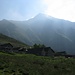 Alpe Bardughè con la cima di giornata sullo sfondo