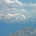 Zoom in die Zillertaler Alpen: Gefrorne Wandspitze (unter dem Segelflugzeug), Olperer, Fußstein, Schrammacher.