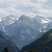 Zentral die Oberlahmspitze (2658m), rechts daneben die Kleinbergspitze (2756m).