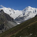 Zwischen den Stationen Schwarzsee und Furi - Blick in Richtung Monte Rosa während der Seilbahnfahrt zurück nach Zermatt im Anschluss an unsere Breithorn-Tour. Im Vordergrund links ist das Riffelhorn zu sehen.