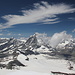 Unterwegs vom Breithorn zum Klein Matterhorn - Ausblick, noch unweit des Gipfels, auf die grandiose Bergwelt, allen voran natürlich das Matterhorn.