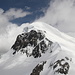 Unterwegs zwischen Klein Matterhorn und Gobba di Rollin - Blick zum Breithorn, noch unweit des Klein Matterhorn.