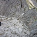 Durch steile Schrofen geht's in die Westliche Wangscharte.