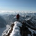 Silvan erreicht den Gipfel vom Lauterarhorn 4042m, gratulation. 