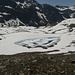 Halbgefrorene Seen unterhalb des Silvrettagletschers