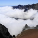 Der Krater füllt sich immer mehr mit Nebel