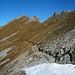 Rückblick auf den lustigen Gipfel vom Laubersgrat (2445m).