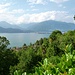 Unter uns Calgiano. Hinter dem Lago Maggiore der Eingang ins Valmaggia. Ascona und Locarno