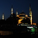 29.06.2012. In Istanbul. - Während eines Aufenthalts auf der Anreise per Flugzeug: Blick vom Dach unseres Hotels zur Sultan Ahmet Camii (Sultan-Ahmed-Moschee = Blaue Moschee) mit 6 Minaretten.