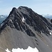 Erzhorn 2924m - der Aufstieg führt vom Erzhornsattel (links im Bild) über den vom Sattel her hinauflaufenden Grat (T5).