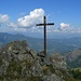 Anticima (quota 1645 m) e vista verso Val Nure e colline piacentine