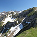 Goldlochspitz - Blick vom "Nord-" zum "Südgipfel" (rechts vorn). Auch Rappenstein und Hochspeler sind zu sehen. Den Hintergrund bilden die höchsten Liechtensteiner Berge.