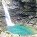 Ein wunderschöner Wasserfall im Val d'Ambra