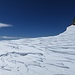 Windgeprägte Schneeformen an der Mittleren Hintereisspitze.