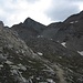 der kleine Gipfel: Tulpspitze, rechts hoch zur Kreuzspitze