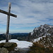 Gipfelkreuz  Lütispitz 1987m und hinten rechts der [http://www.hikr.org/tour/post830.html Säntis 2502m]