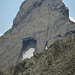 Die Brunnkarspitze, dürfte nicht ganz einfach zu bezwingen sein. Man beachte auch die sehr locker ausschauenden Felsen am Grat rechts, da solls laut AV durchgehen..... hm.
