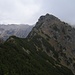 am Grat mit Blick auf den ersten Schattenbergkopf - den Westlichen Schattenbergkopf (1845 m)