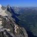 Gipfelaussicht vom Mittelhorn (3704m) nach Westen hinunter nach Grindelwald und auf die weltbekannten Gipfel des Eigers (3970m) und Mönchs (4107m).<br /><br />Rechts vom Mönch in der Ferne erkennt man das Blüemlisalphorn (3661m), Wildhorn (3247,6m) und der Sommet des Diablerets (3209,7m).