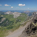 Gipfel (Vorder) Grauspitz - Teilpanorama 4/9. Ausblick in etwa nördliche/ostnordöstliche Richtung.
