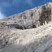 Nach Überwinden der Steilstufe kommt (rechts) ein markanter Sattel zwischen Cima dei Bureloni und Cima di Valgrande in Sicht. Von dort wird es links aufwärts zum Passo dei Bureloni weitergehen.