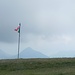  la bandiera davanti al rifugio Gazzirola