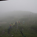 Nebel im Camp hält hier keinen auf - Gruppe beim Abmarsch Richtung Bezengi-Gletscher