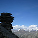 Gipfelsteinmann Piz Cam mit Bernina