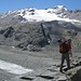 Vom Pass aus führen zwei Leitern hinunter zum Glacier de Cheilon [Foto: Jürgen]