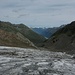 Dal ghiacciaio verso valle si intravede il Gepatschpeicher