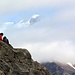 Tra le nubi la cima dello Hvannadalshukur, la montagna più alta d'Islanda (2119 m.)