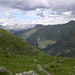Bewundernd die Nordwand des Porze,2599 m, mit Lienzer Dolomiten in Hintergrund.
