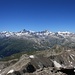 Blick über den Aufstiegsgrat in die Berner Alpen.