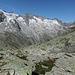wir erreichen die nächsthöhere Hochfläche(Langeben); rechts der völlig unbedeutende Roßkopf(2622m)