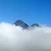 Vom Col de Sorebois aus erscheint unser Gipfel über den Wolken.