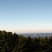Das Panorama vom Buchberg von Westen nach Nordosten, ganz links die Ausläufer der Ammergauer Berge<br />Der Grünten, 2. Berg von rechts ist immerhin 91 km entfernt
