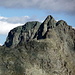 [peak3113 Mazzaspitz], der Berg mit der grünen Kappe, gestrickt aus flauschigem Serpentinit.