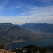 Blick von La Marzola auf den Lago di Caldanazzo, das Valsugana und die Vicentiner Alpen