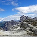 Gsellknoten oder Cime di Sesto(2870m)-mittelinks und Dreischusterspitze oder Punta dei Tre Scarperi(3145m)-mitte.