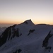 das Lichtspiel beginnt; Sonnenaufgang über dem Mont Maudit