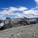Sextner Dolomiten,zwischen Gsellknoten und Dreischusterspitze-links und Drei Zinnen-rechts,mit Zwolfer in Hintergrund,gesehen von Hochebenkofel,2905m.