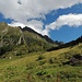 Blick von der Alpe Cristallina auf den Grat