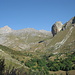 il vallone del Varaita di Rui con la Rocca Senghi in evidenza, visto dalla Valle di Traversagn