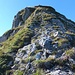 Die letzten Meter auf den Rossalpelispitz werden sowohl im Auf- wie auch Abstieg begangen.