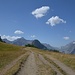 La lobby delle poderali colpisce ancora...sospetto che vogliano prolungarla fino al Rifugio Bertone per i turisti scansafatiche di Courmayeur!