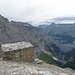Die Alte Guggihütte (2388 m) lohnt einen Abstecher