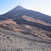 Rückblick zur Abstiegsroute und dem Gipfelaufbau des Teide